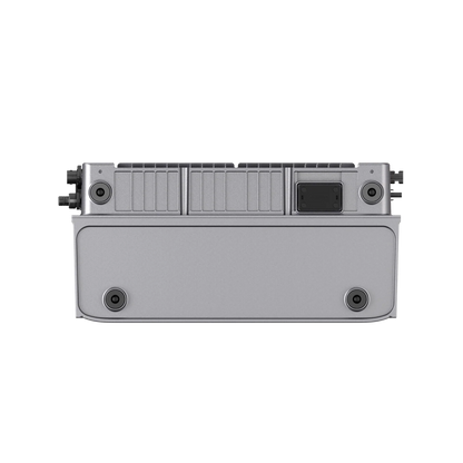 Unterseite des Jackery SolarVault 3 Pro mit Gehäuse- und Anschlussdetails